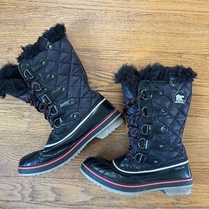 Sorel Womens Tofino Winter Boot Tall Black Red NL2191-010 Size 8